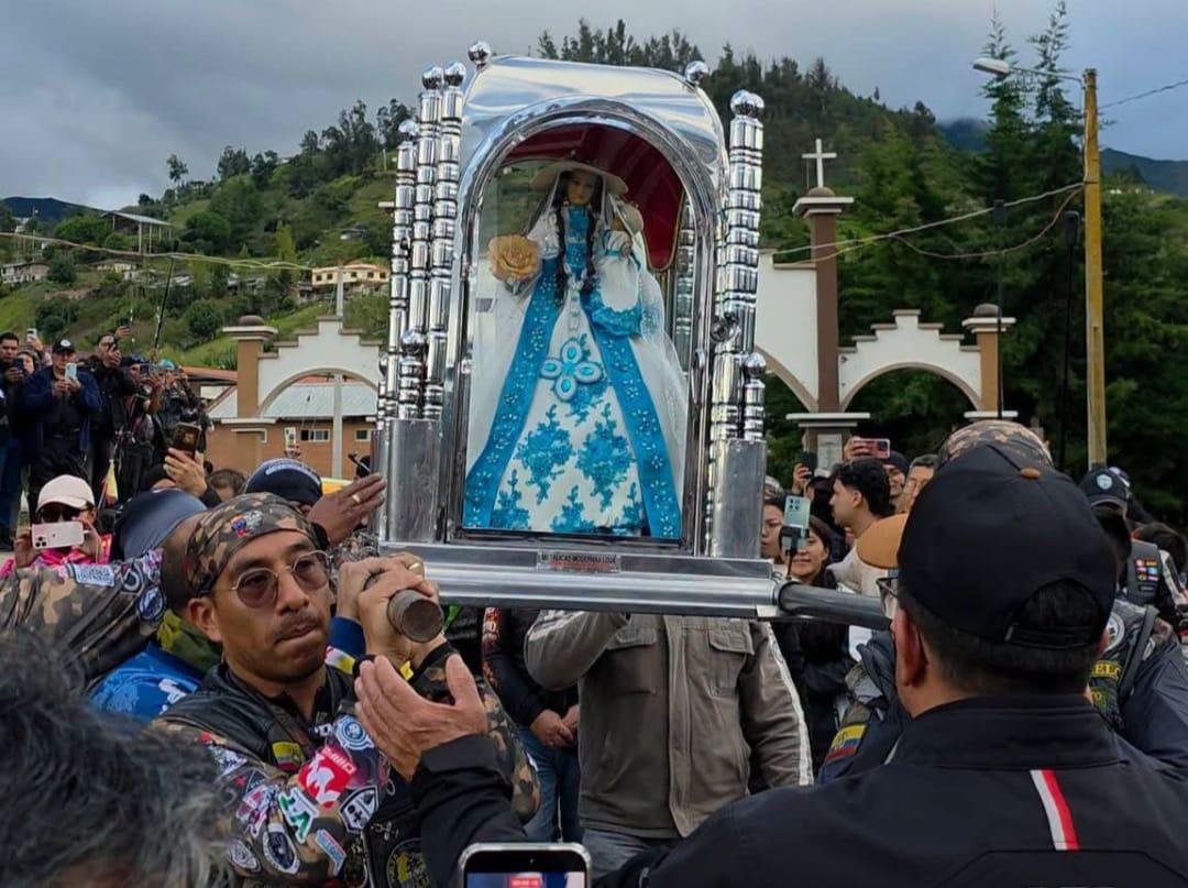 El pregón abre las festividades de la Virgen de El Cisne en Loja